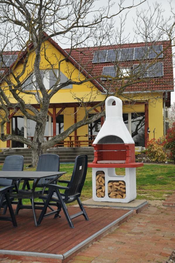 Bed and Breakfast Casa Napsugar Panzio Apostag Exteriér fotografie