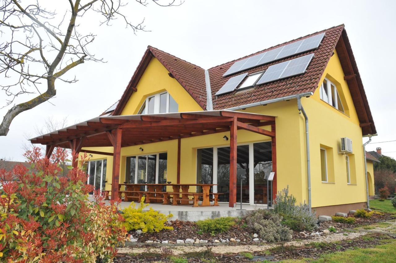 Bed and Breakfast Casa Napsugar Panzio Apostag Exteriér fotografie